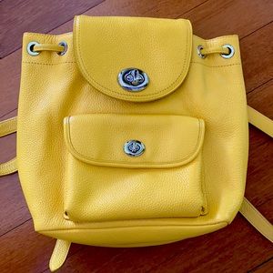 Coach mini backpack pebble yellow